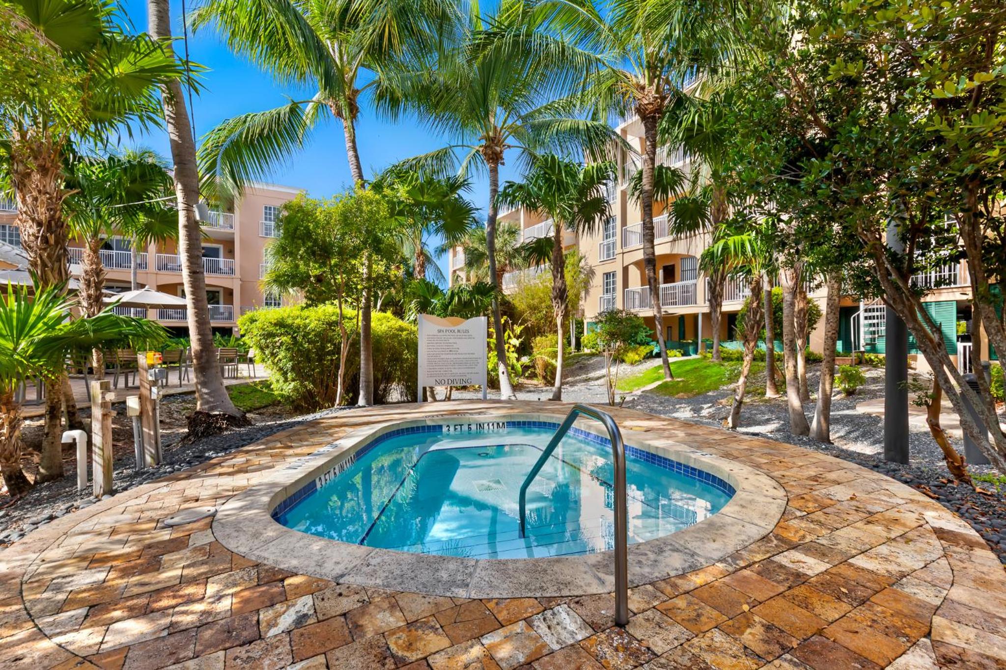 Beachside Resort | Beachside Resort And Residences Jacuzzi Beachside Resort