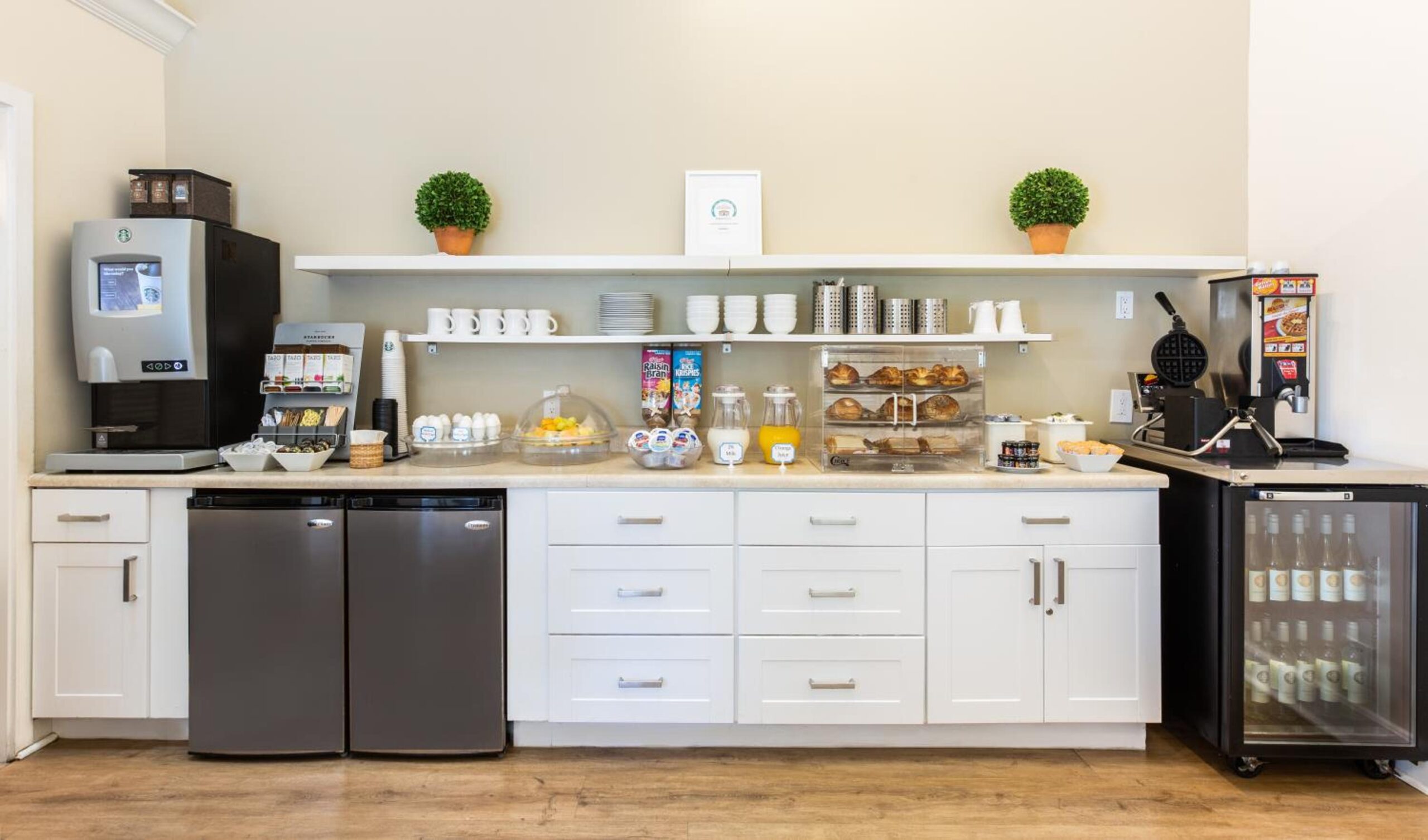 Paradise Inn Continental Breakfast