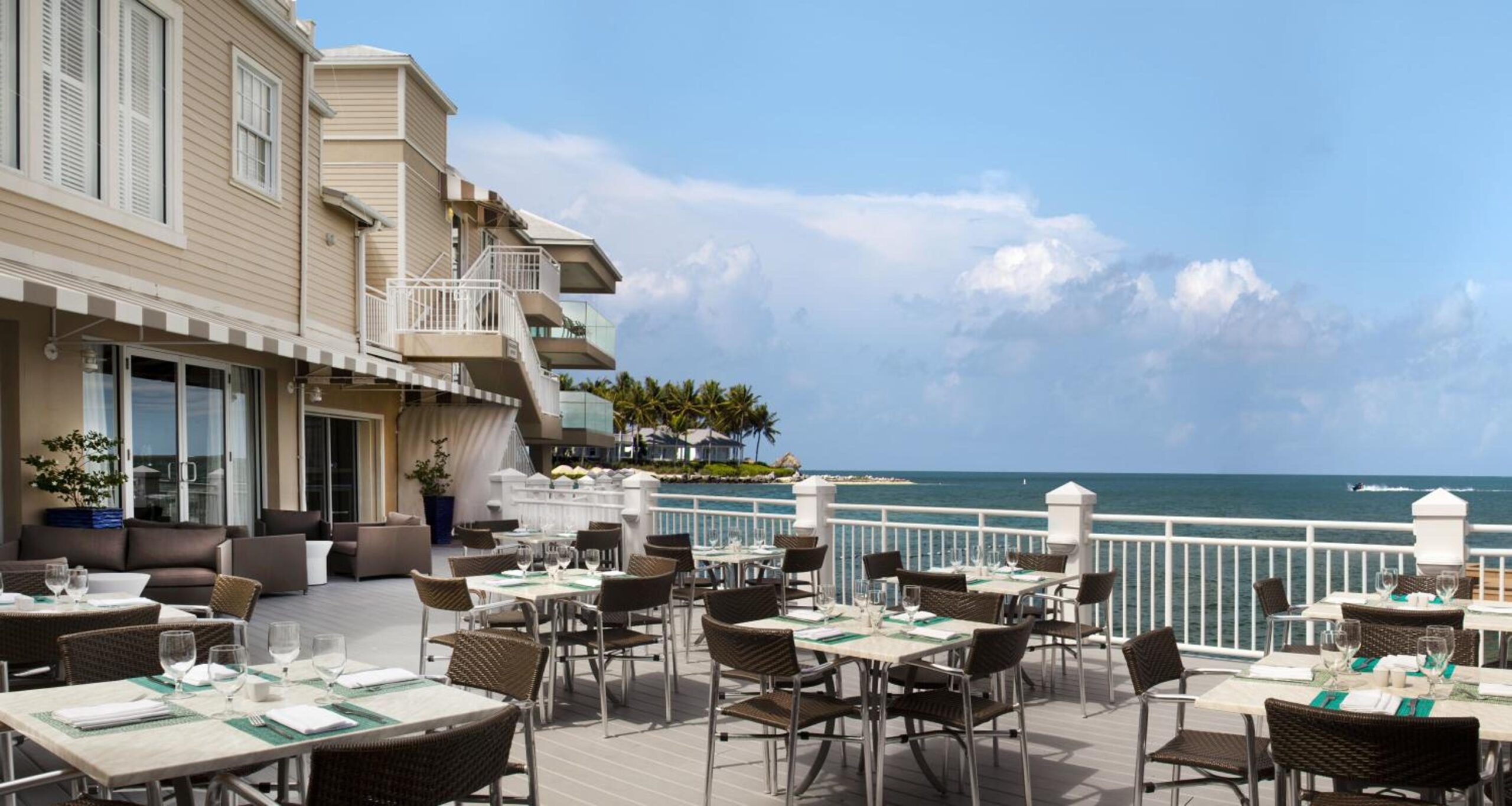 Pier House Resort And Spa 