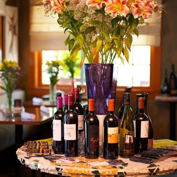 Santiago's Bodega